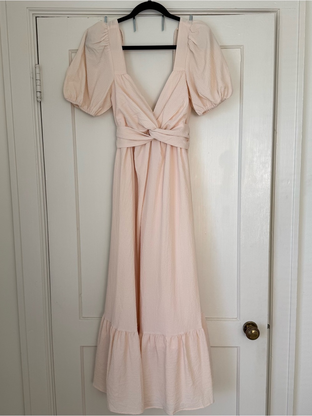 Astr Twisted-Waist Puff Sleeve Maxi Dress in Light Blush